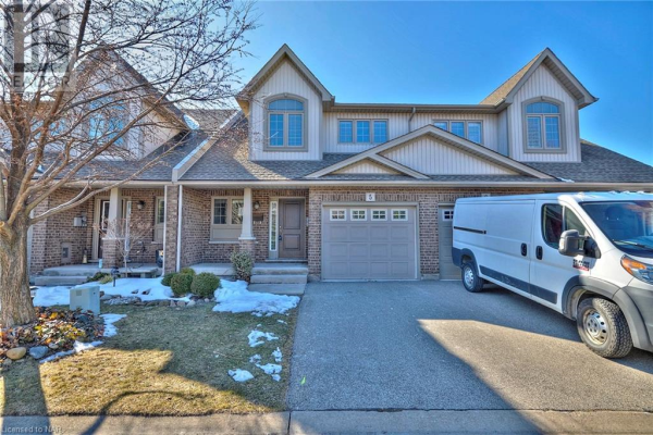 7 GIBSON Place Unit# 5, St. Catharines