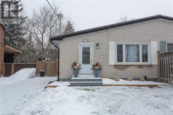 32 PARKVIEW HEIGHTS Street, Aylmer