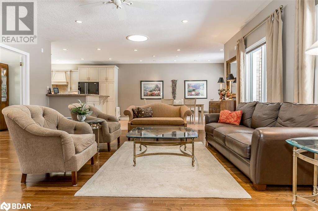Listing 40384472 - Large Photo # 7