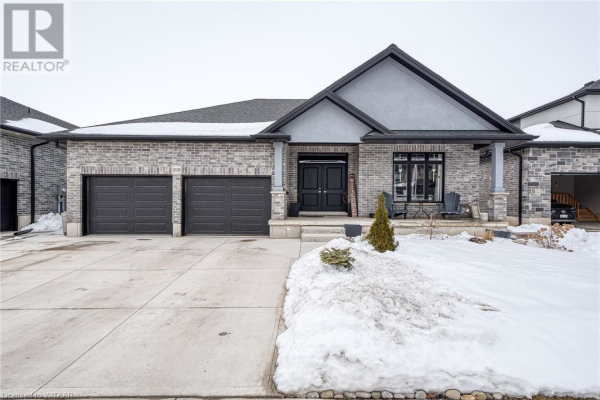 205 HICKORY Way, Woodstock
