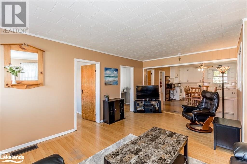 Listing 40384820 - Large Photo # 11