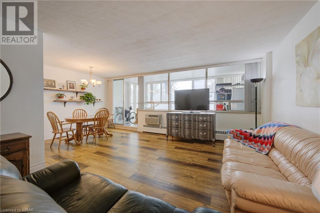 Listing 40384903 - Large Photo # 1