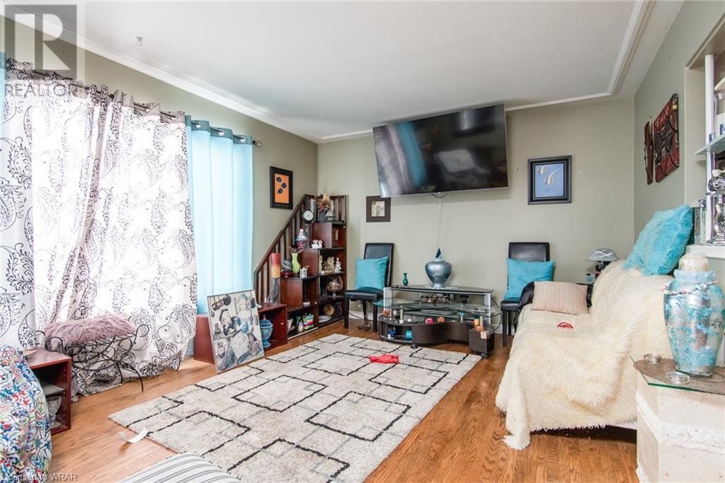 Listing 40385193 - Large Photo # 7