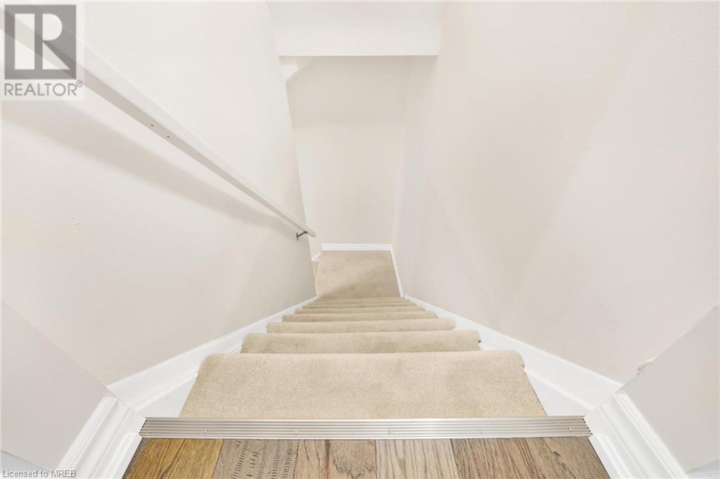 Listing 40385350 - Large Photo # 33