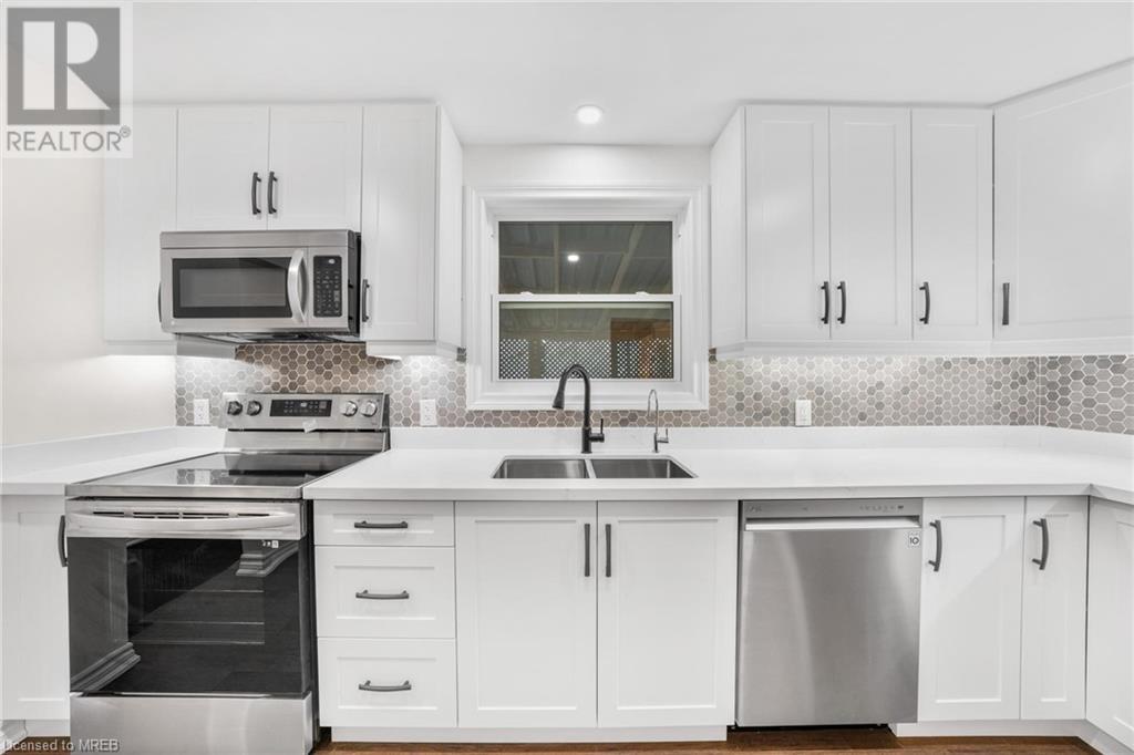 Listing 40385350 - Large Photo # 24