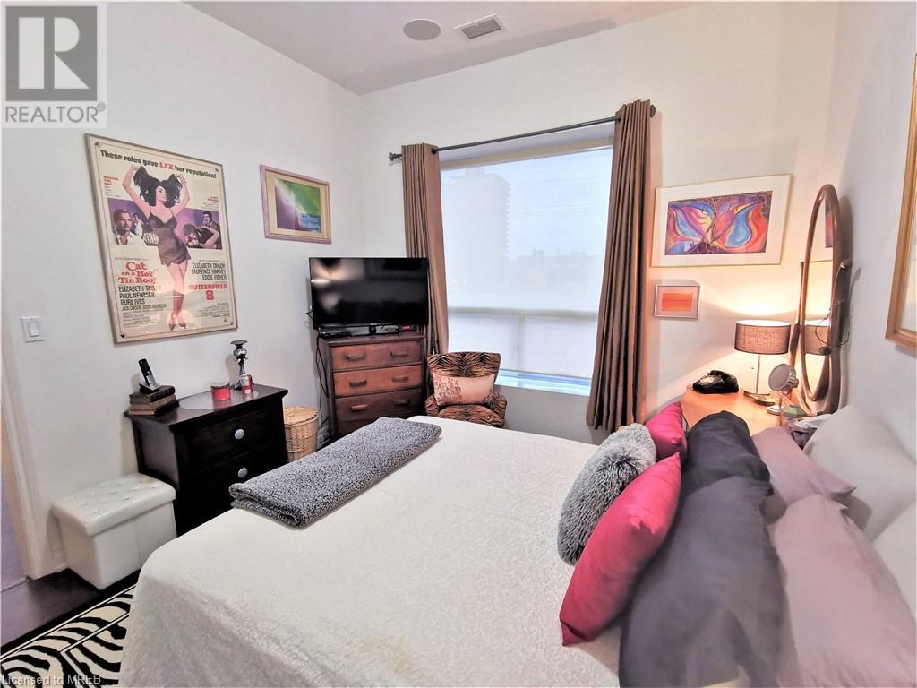 Listing 40385406 - Large Photo # 18