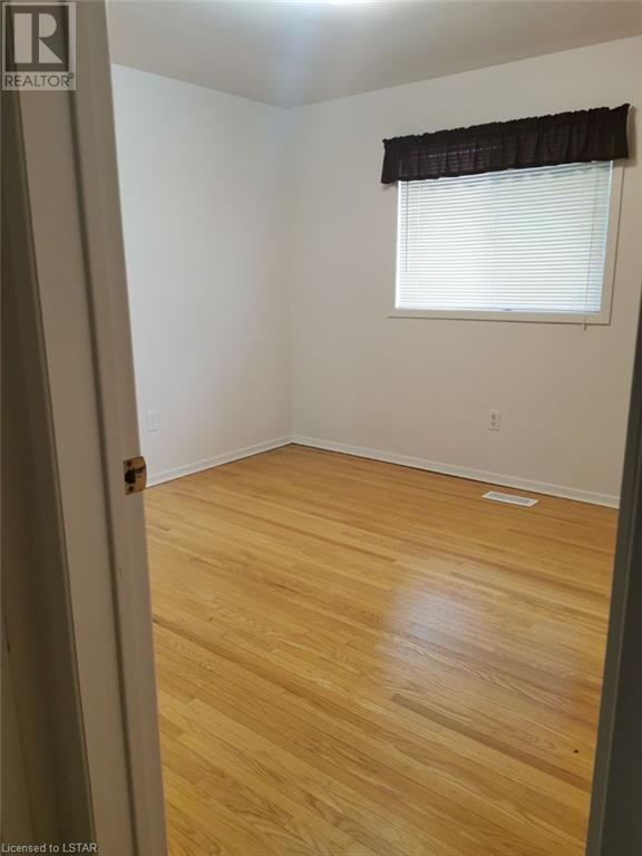 Listing 40385617 - Large Photo # 6