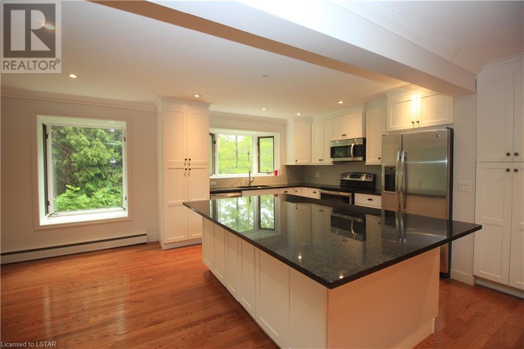 Listing 40385632 - Large Photo # 12