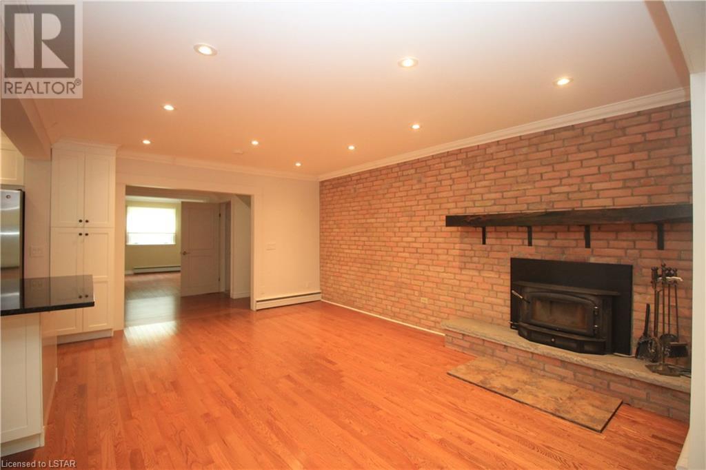 Listing 40385632 - Large Photo # 16