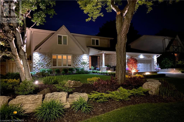 1822 GREEN MEADOW Drive, Burlington