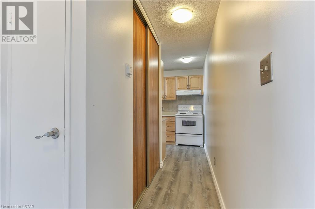 Listing 40387176 - Large Photo # 21