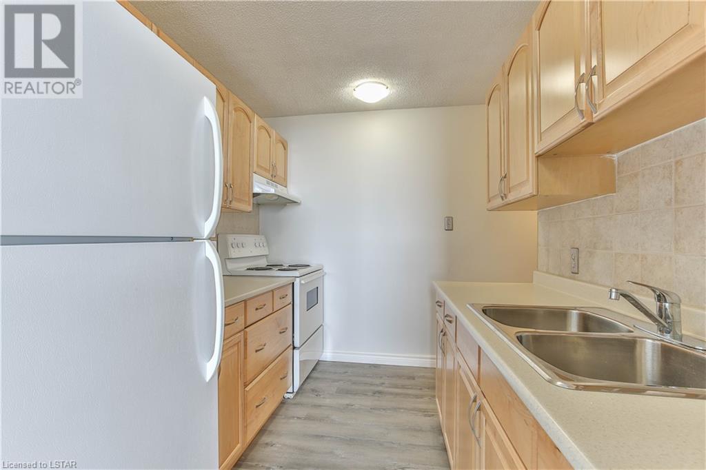 Listing 40387176 - Large Photo # 17