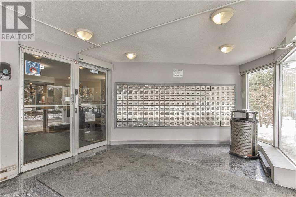 Listing 40387176 - Large Photo # 4