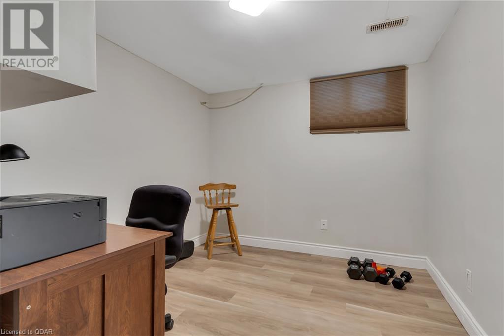 Listing 40387444 - Large Photo # 33