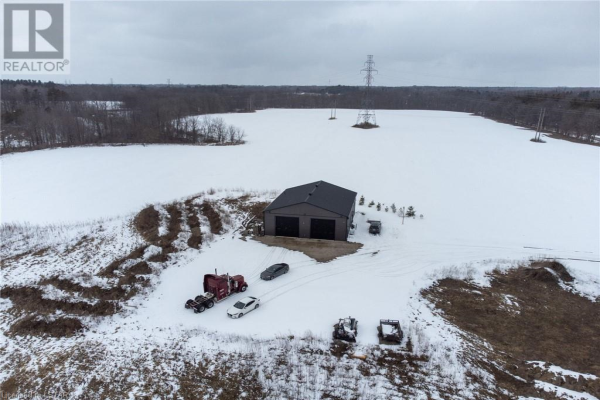 21947 GIBSON Road, Mount Brydges