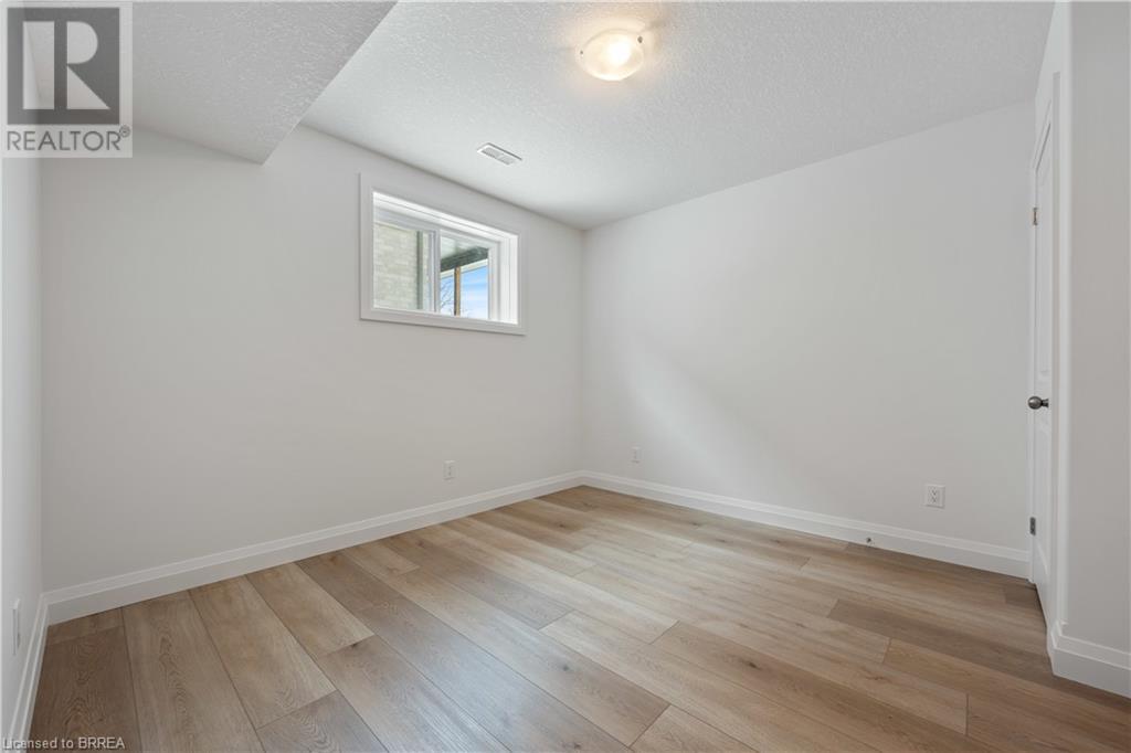 Listing 40388070 - Large Photo # 25