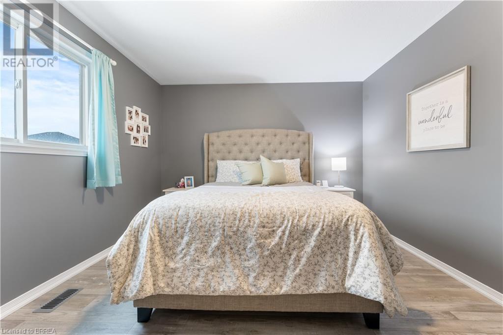 Listing 40388105 - Large Photo # 17