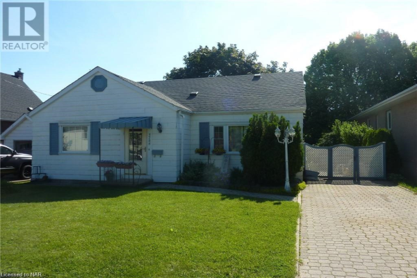 3788 ST PETER Avenue, Niagara Falls