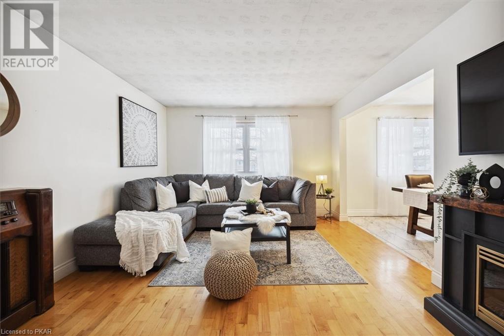 Listing 40388532 - Large Photo # 7