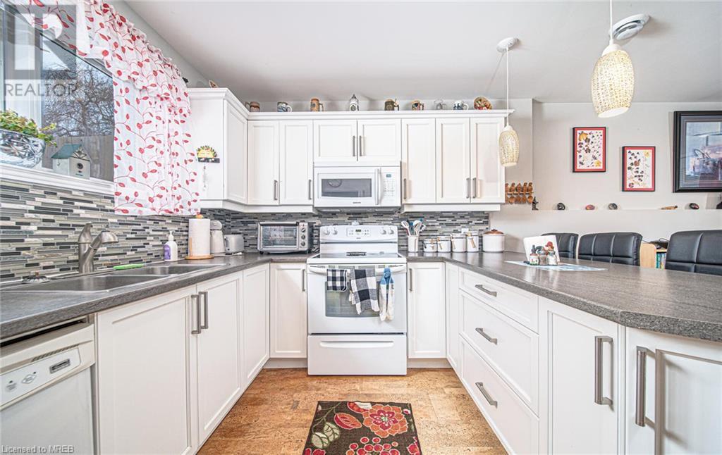 Listing 40388717 - Large Photo # 22