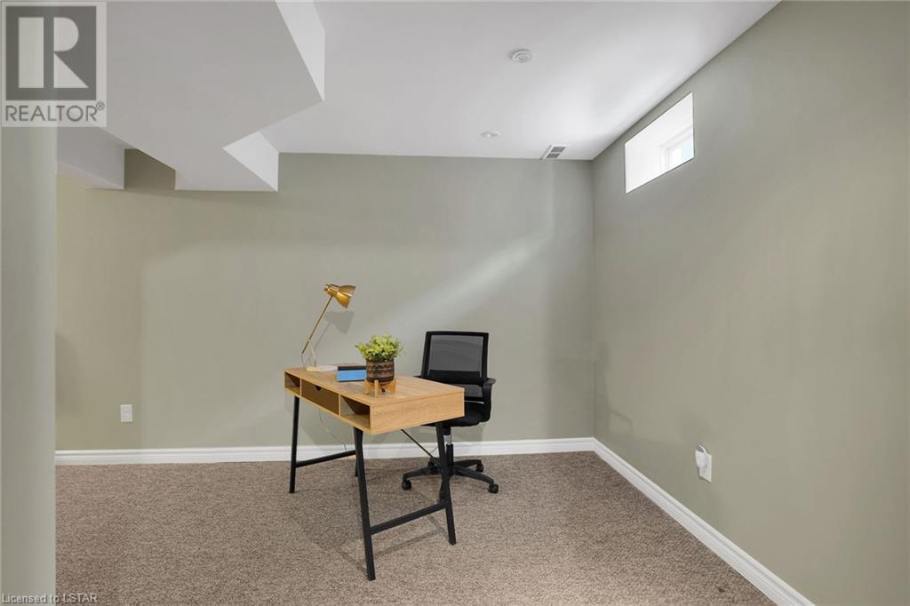 Listing 40389082 - Large Photo # 33
