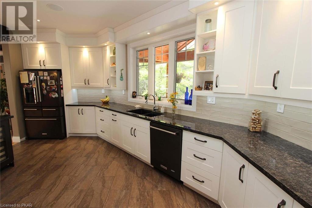 Listing 40389099 - Large Photo # 4