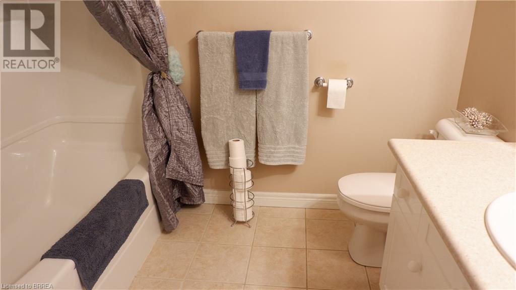 Listing 40389100 - Large Photo # 13