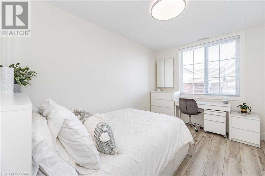 Listing 40389119 - Large Photo # 18
