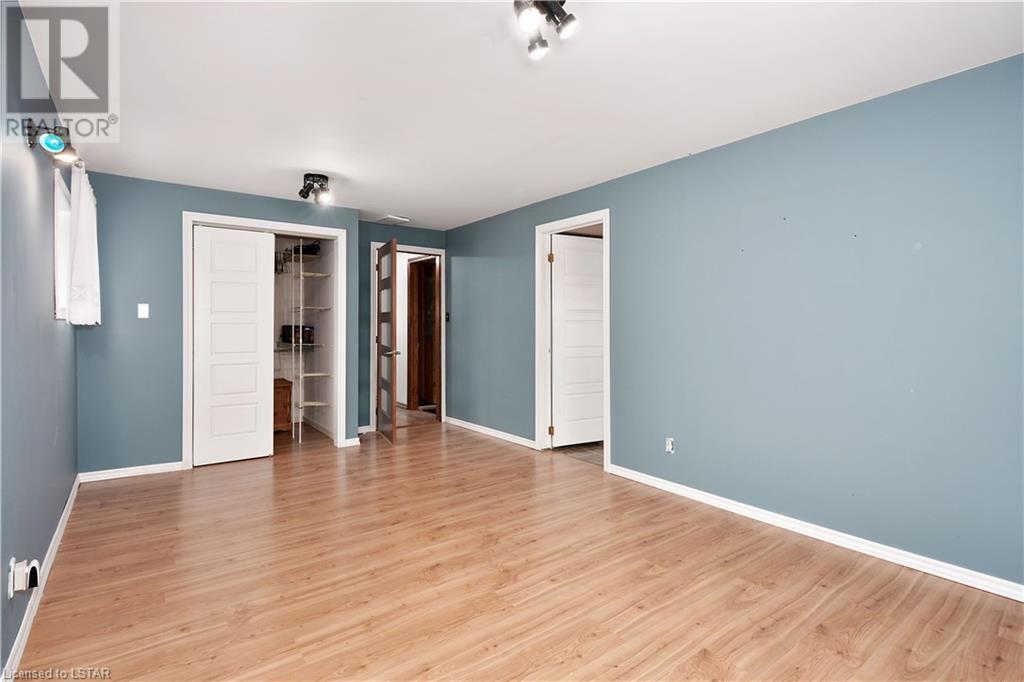 Listing 40389191 - Large Photo # 29