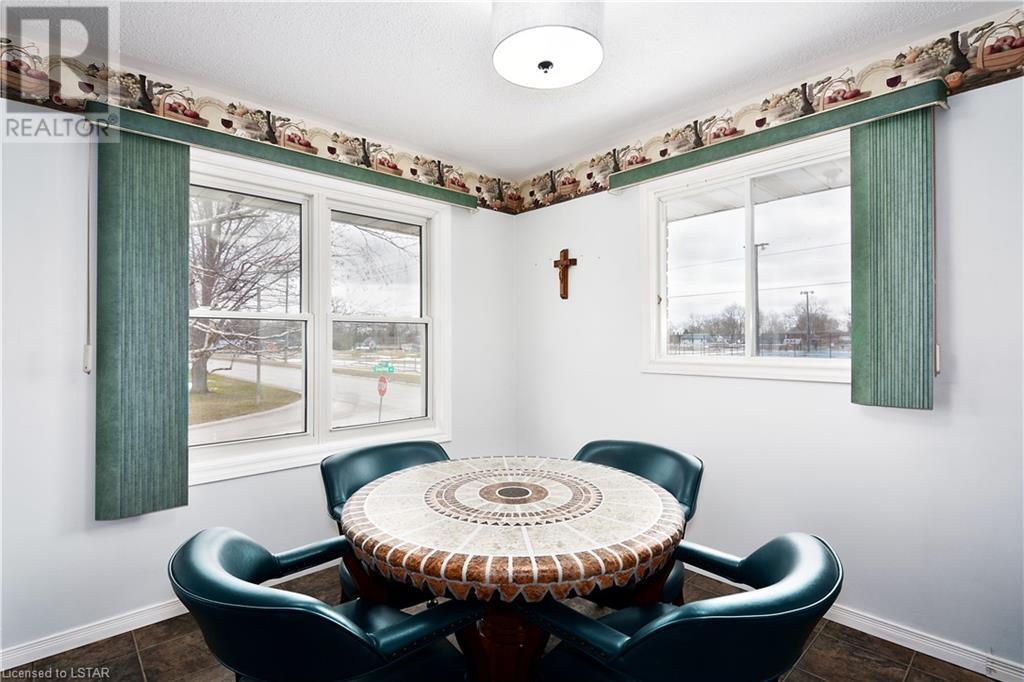 Listing 40389191 - Large Photo # 10