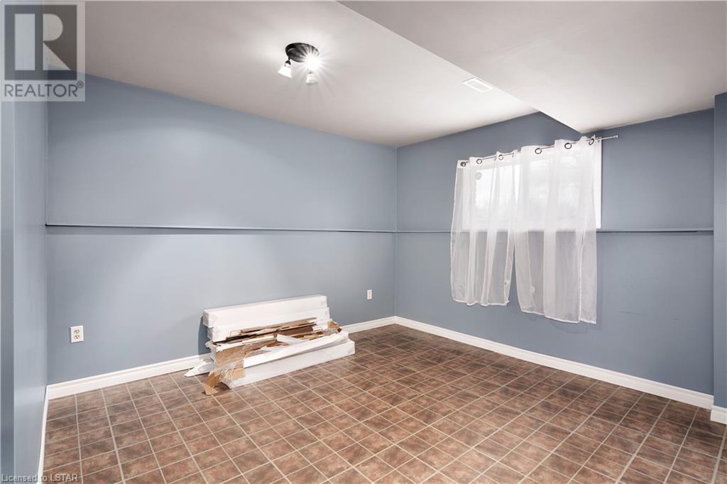 Listing 40389191 - Large Photo # 26