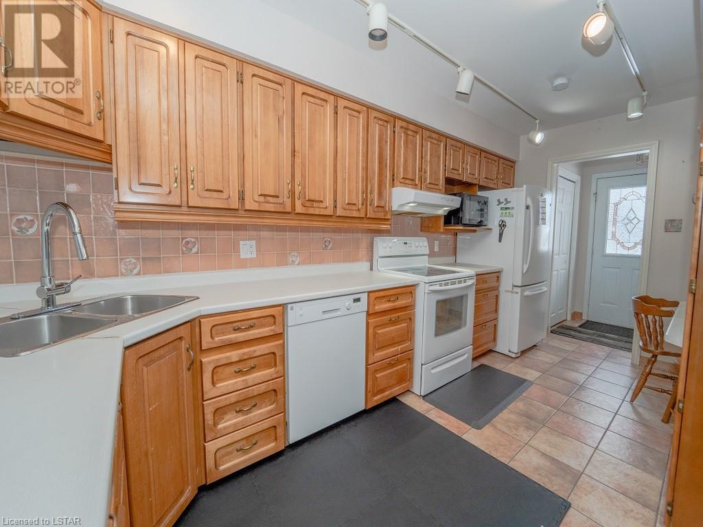 Listing 40389216 - Large Photo # 9