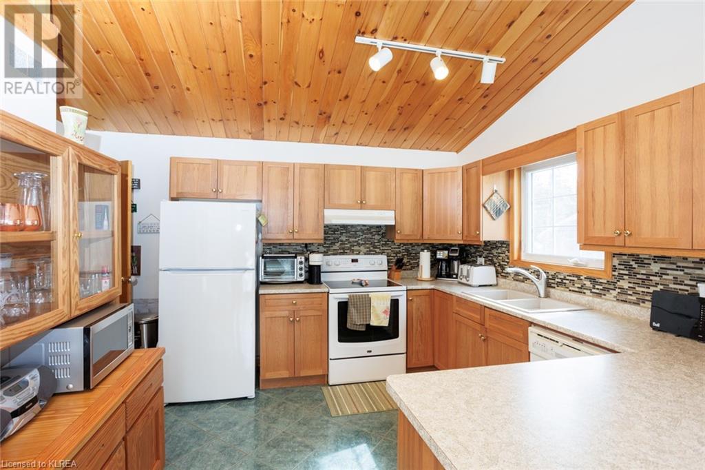 Listing 40389332 - Large Photo # 6