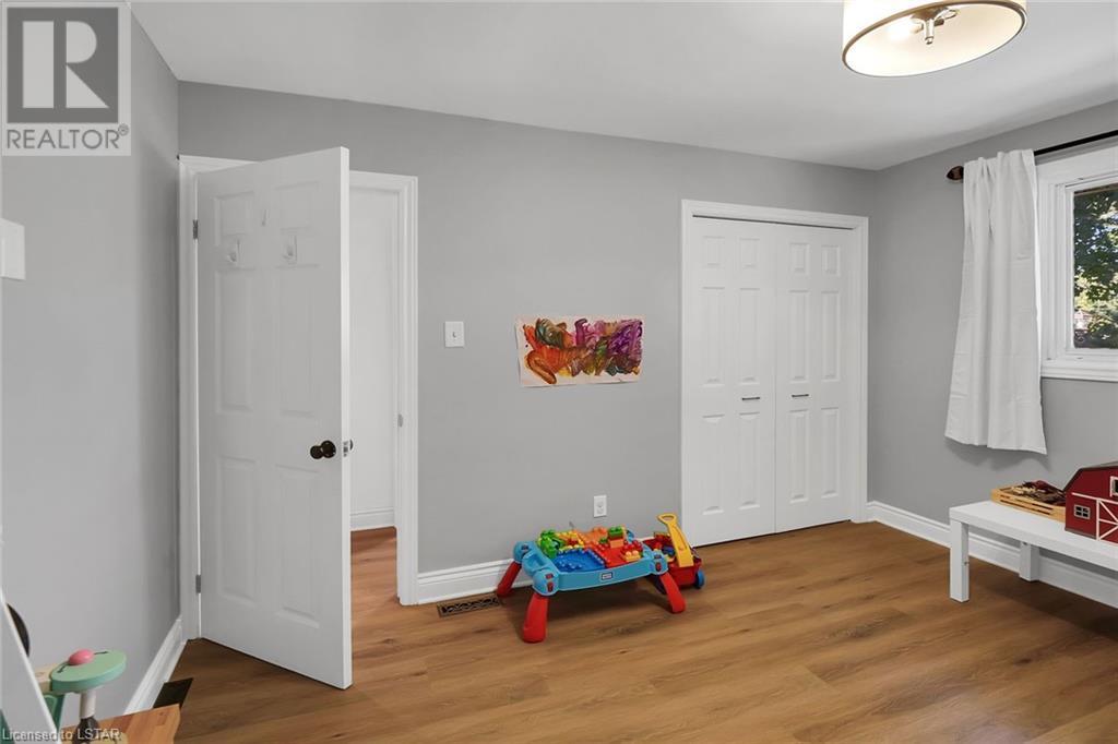 Listing 40389365 - Large Photo # 19