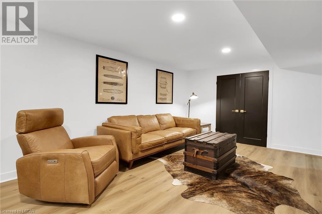 Listing 40389365 - Large Photo # 29
