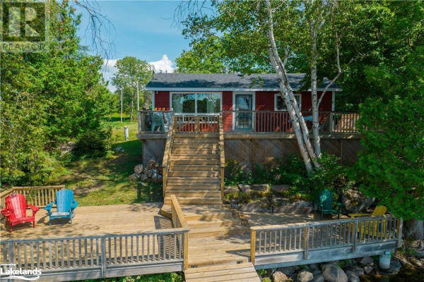 104 LAKESIDE Drive, McKellar