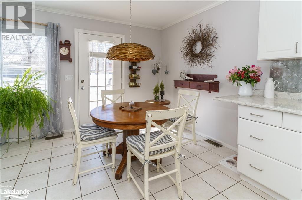 Listing 40389609 - Large Photo # 4
