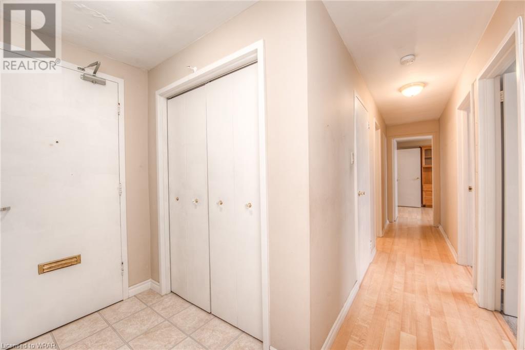 Listing 40389838 - Large Photo # 14