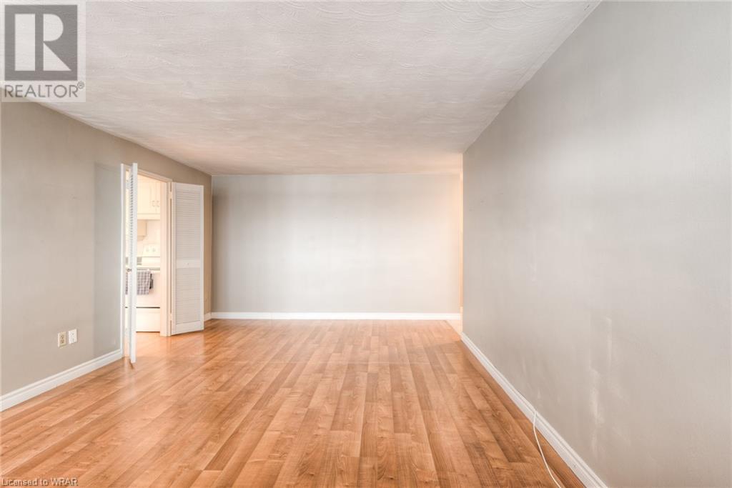 Listing 40389838 - Large Photo # 6