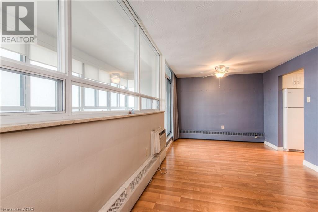 Listing 40389838 - Large Photo # 7