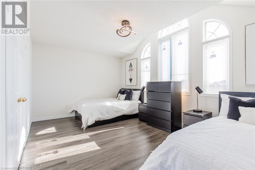Listing 40389841 - Large Photo # 44