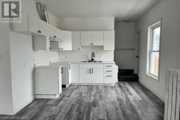 10 LYMAN Street Unit# 201, St. Catharines