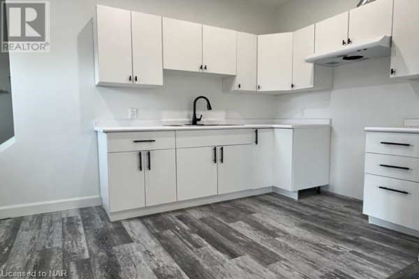10 LYMAN Street Unit# 202, St. Catharines