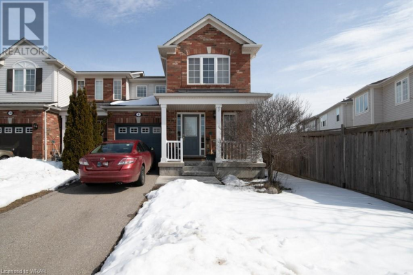 8 SENIOR Crescent, Cambridge