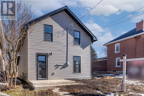 39 PEARL Street, Napanee