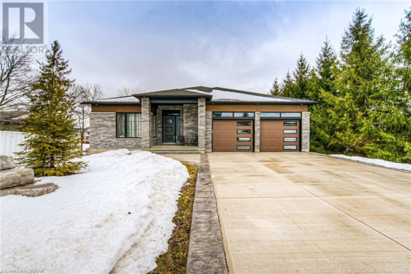 236 WOOLWICH Street, Kitchener