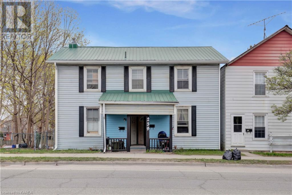 239 KING Street E, Gananoque