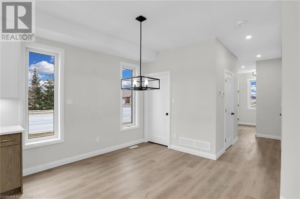Listing 40391143 - Large Photo # 11