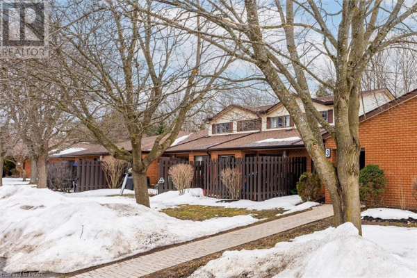 36 CHAMPLAIN Crescent Unit# 17, Peterborough