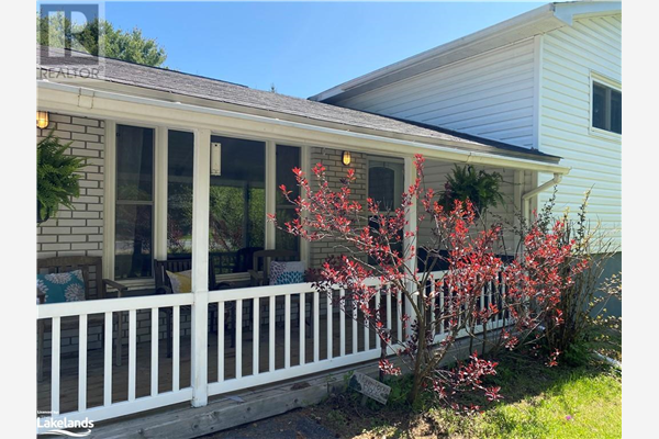 209 RAVENSGLEN Drive, Huntsville